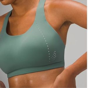 NWOT Lululemon Airsupport bra